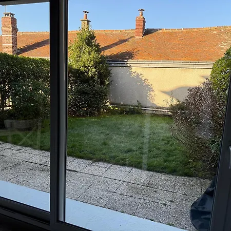 Cabourg, T2 Jardin Proche Кабур