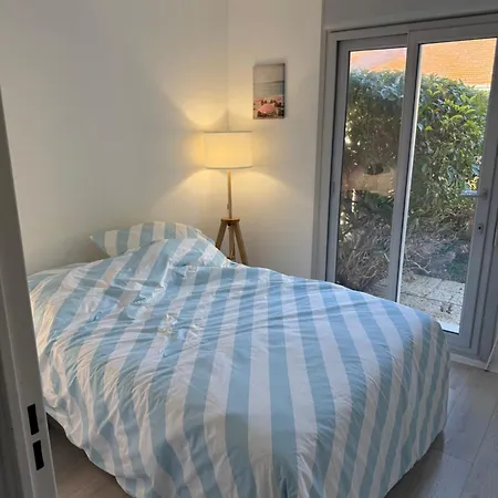 Cabourg, T2 Jardin Proche * Кабур